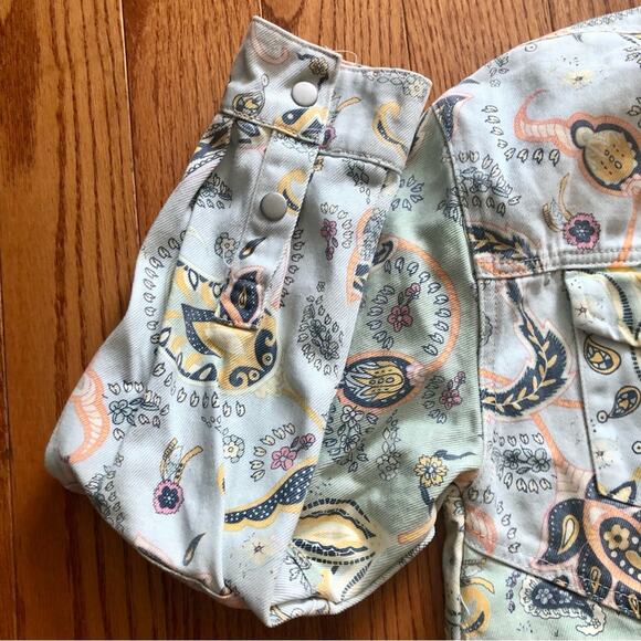 BlankNYC Coming Through Paisley Print Button Up Denim Jacket Women’s Size M NWT - Picture 8 of 13